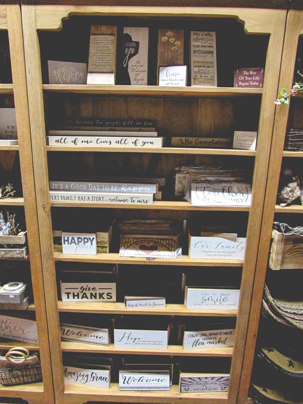 Random assortment of crafts and gifts slideshow