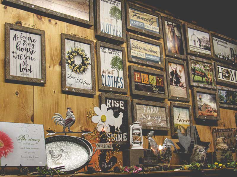 Random assortment of crafts and gifts slideshow